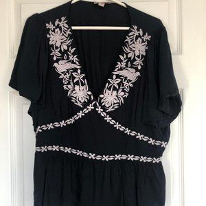 L Women's Deep V-neck Top